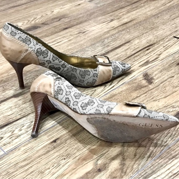 Stylish GUESS Shoes in Excellent Condition. Size: 7
Leather Sole - Picture 4 of 4